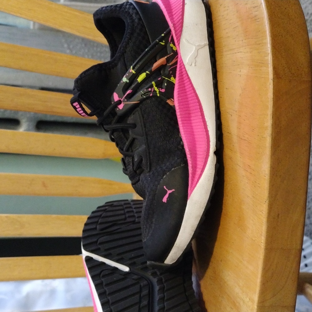 Kids sneakers